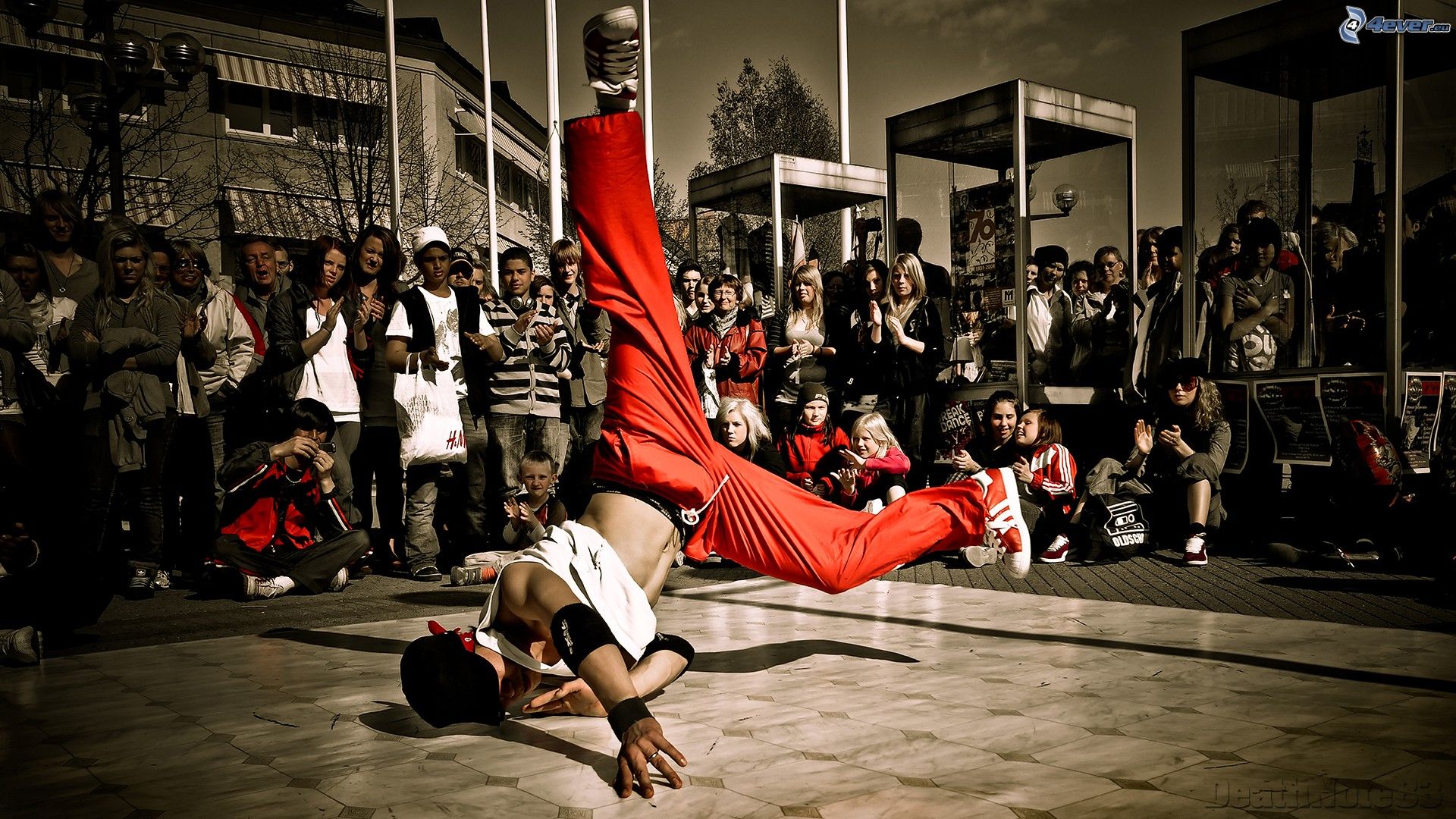 VIDEO: Amazing street dance देखते रह जायेंगे इसके स्टेप्स