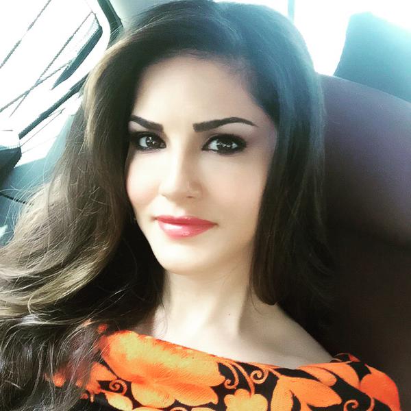 sunnyleone story