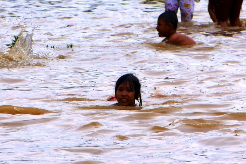 swimming flood