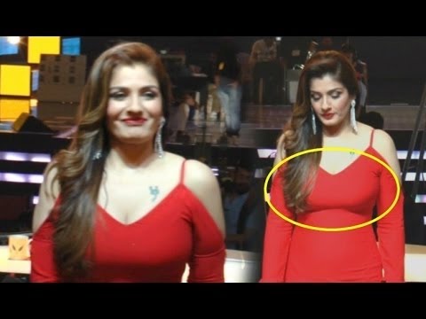 HOT VIDEO: रेड ड्रेस में बेहद हॉट लग रहीं हैं रवीना टंडन