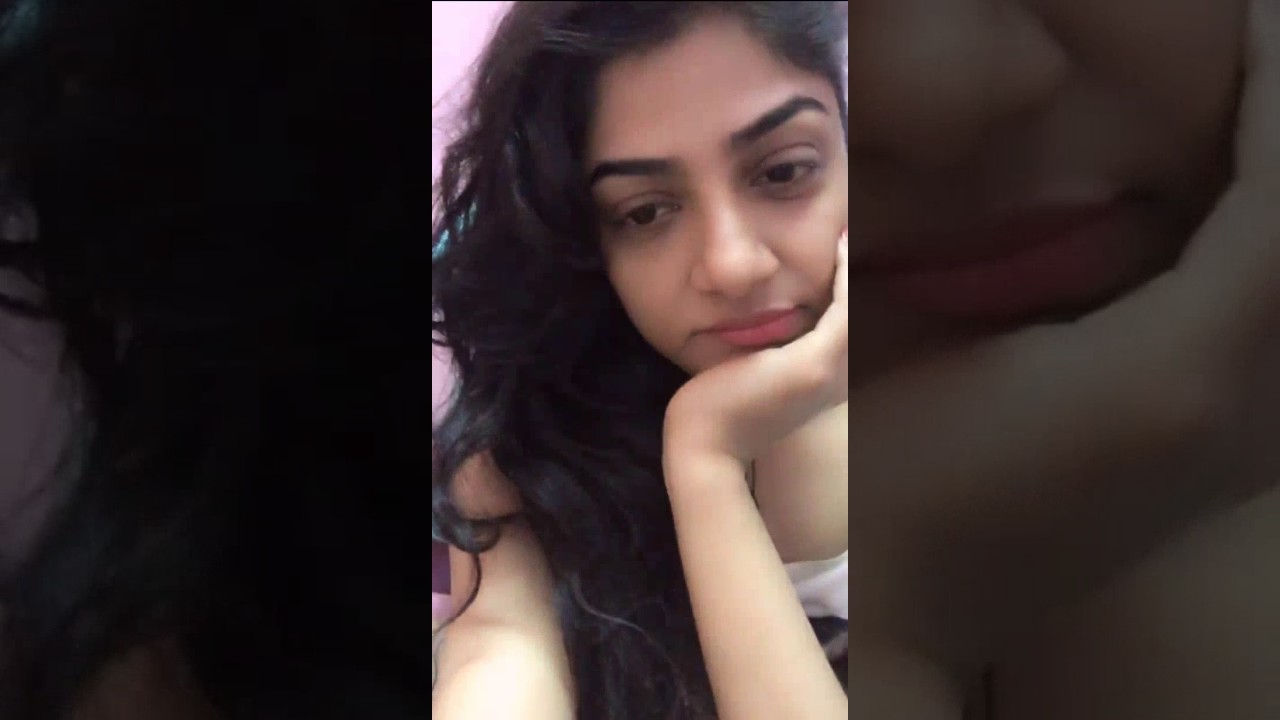 HOT VIDEO: हॉस्टल में रहने वाली लड़कियों का प्राइवेट वीडियो हुआ लीक, अकेले में देखें